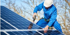Installation Maintenance Panneaux Solaires Photovoltaïques à Saint-Aignan-des-Gues